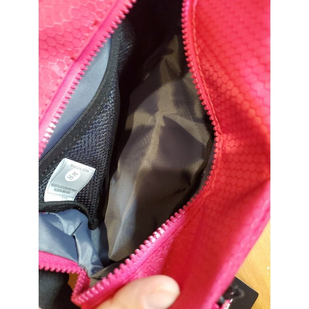 Adidas Unisex Team Toiletry Kit Bold Pink One Size View 4